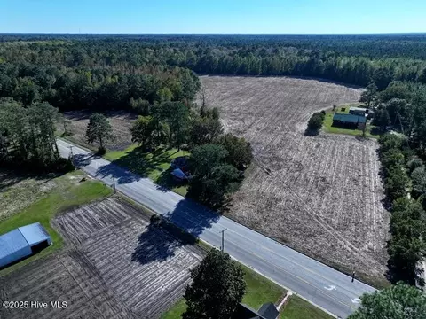 7 Conway Rd, Fair Bluff, NC 28439