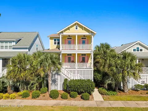 6467 Timber Hitch Dr SW, Ocean Isle Beach, NC 28469