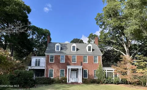 1913 E 5th St, Greenville, NC 27858