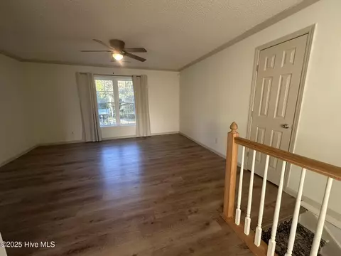 Living - 5735 Fire Dept Rd, Williamston, NC 27892 photo 2 of 9