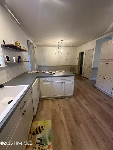Kitchen - 5735 Fire Dept Rd, Williamston, NC 27892 photo 3 of 6