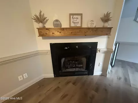 Living - 5735 Fire Dept Rd, Williamston, NC 27892 photo 5 of 9