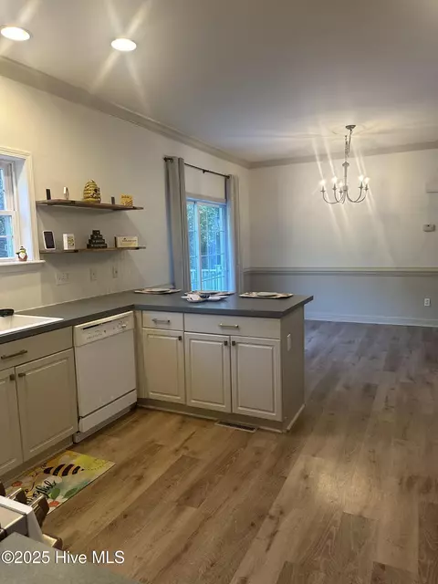 Kitchen - 5735 Fire Dept Rd, Williamston, NC 27892 photo 6 of 6