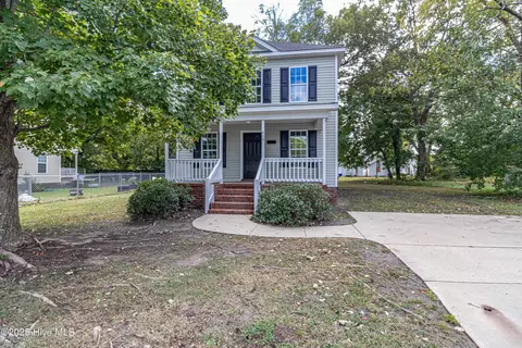 909 Douglas Ave, Greenville, NC 27834