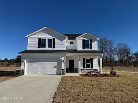 494 Ashley Heights Dr, Aberdeen, NC 28315