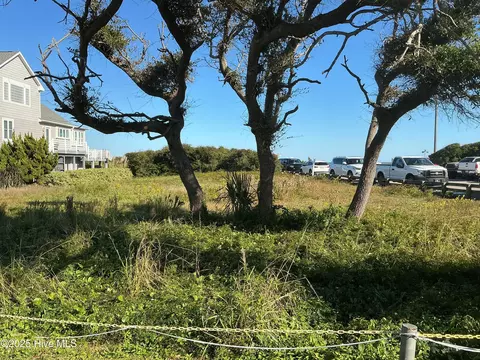 402 Fort Fisher Blvd N, Kure Beach, NC 28449
