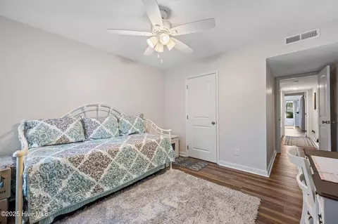 Bedroom - 724 Azalea Dr #439, Hampstead, NC 28443 photo 4 of 6