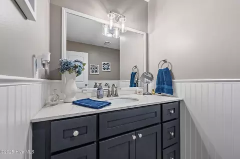 Bath - 724 Azalea Dr #439, Hampstead, NC 28443 photo 4 of 6