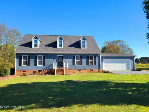 1000 High House Rd, Clinton, NC 28328