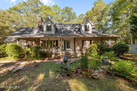 100 Catherine St, New Bern, NC 28560