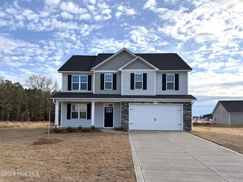 334 Crowville St, Raeford, NC 28376