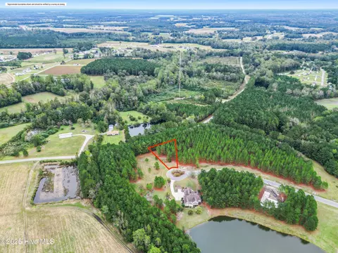 328 Cellars Way, Wallace, NC 28466 photo 3