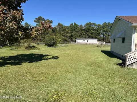Exterior - 309 Mcdaniel Dr, Beaufort, NC 28516 photo 3 of 4