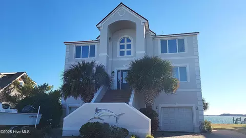 200 Bayview Blvd, Atlantic Beach, NC 28512