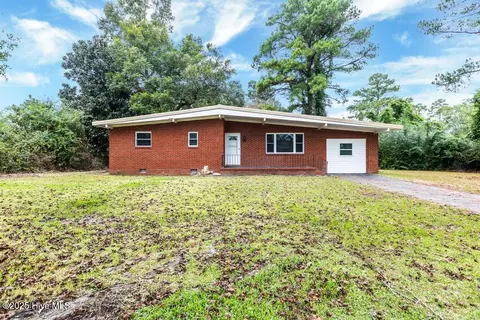 100 Melody Ln, Jacksonville, NC 28540
