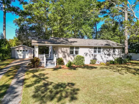 603 Clyde Dr, Jacksonville, NC 28540