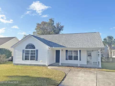 4901 N Hampton Dr SE, Southport, NC 28461