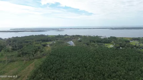 580 Straits Rd, Gloucester, NC 28528 photo 10