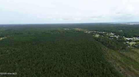580 Straits Rd, Gloucester, NC 28528 photo 5
