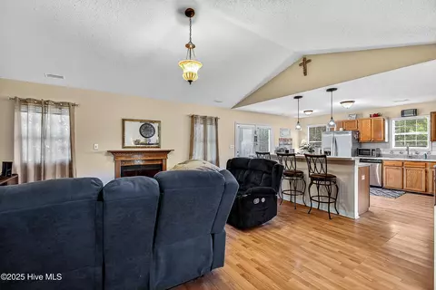 500 Dion Dr, Hubert, NC 28539 photo 6