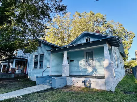 106 Paris Ave, Greenville, NC 27834