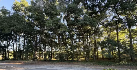 594 Medcalf Dr SW, Sunset Beach, NC 28468