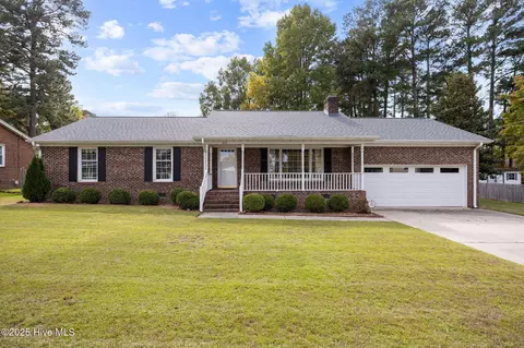 402 Kirkland Dr, Greenville, NC 27858