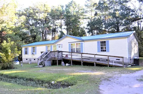 102 Sand Dollar Ct, Beaufort, NC 28516