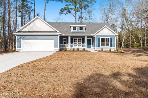 458 Genoes Point Rd SW, Supply, NC 28462