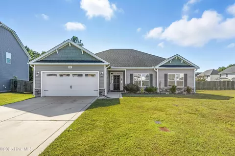 502 Saltworks Ln, Sneads Ferry, NC 28460