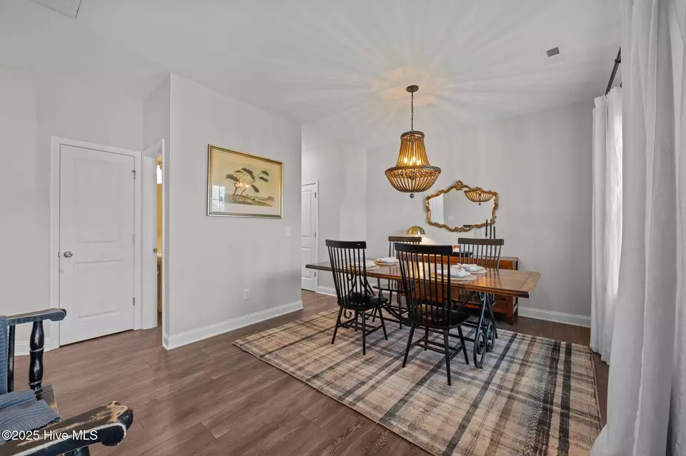 Dining - 120 Persimmon Dr, New Bern, NC 28562 photo 2 of 3