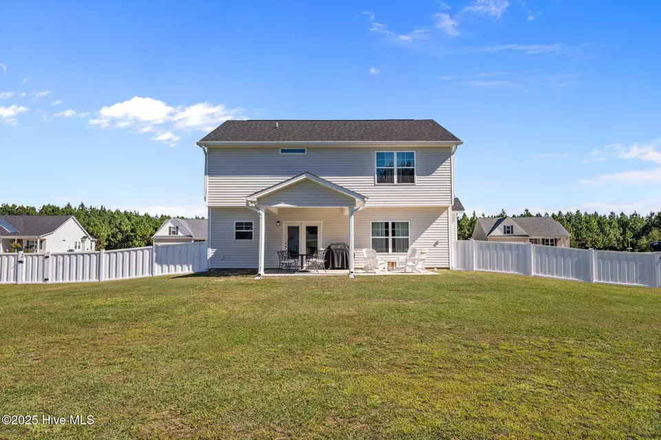 Exterior - 120 Persimmon Dr, New Bern, NC 28562 photo 4 of 6