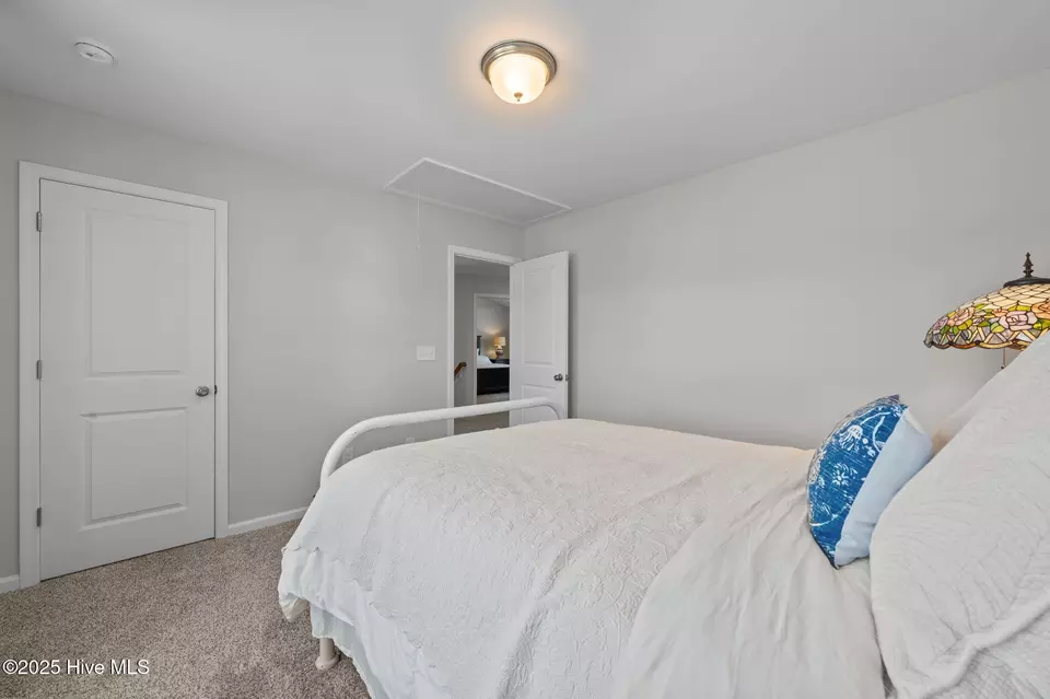 Bedroom - 120 Persimmon Dr, New Bern, NC 28562 photo 5 of 7