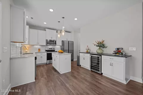 Kitchen - 120 Persimmon Dr, New Bern, NC 28562 photo 1 of 4