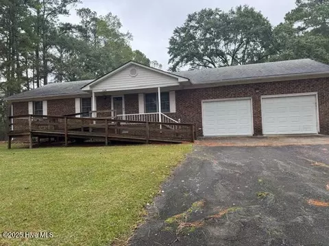 135 Tucker Ln, Washington, NC 27889
