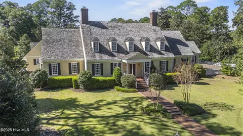 1946 S Live Oak Pkwy, Wilmington, NC 28403