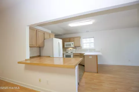 Kitchen - 1 Georgia Ct, Pinehurst, NC 28374 photo 4 of 4