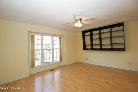 Living - 1 Georgia Ct, Pinehurst, NC 28374 photo 2 of 6