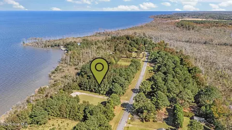348 Country Estate Rd, Columbia, NC 27925