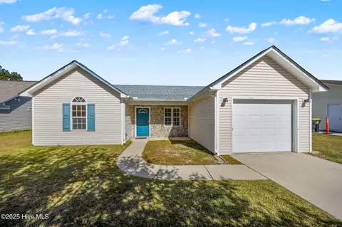 205 Fairmount Way, New Bern, NC 28562