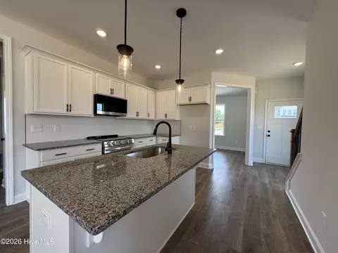 53 Sundrops Trl, Dunn, NC 28334 photo 5
