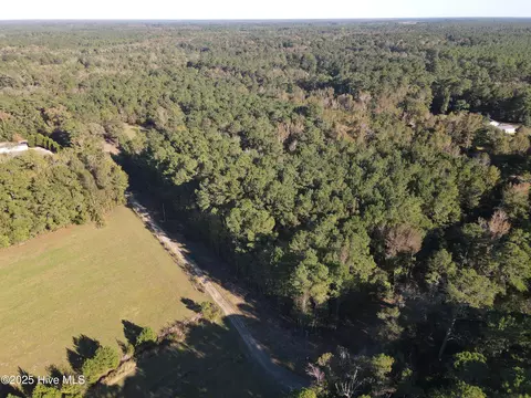 282 James E Moore Rd, Currie, NC 28435 photo 2