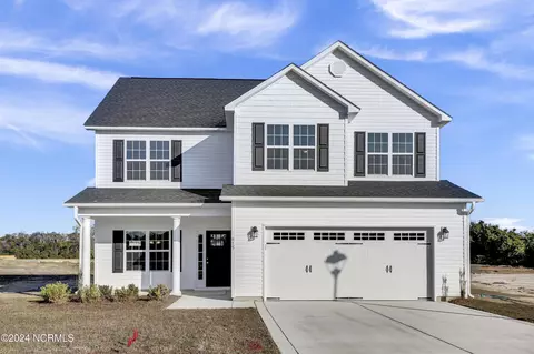 719 Puppy Drum Ln, Maysville, NC 28555