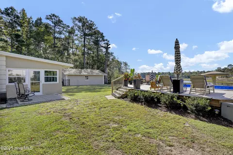 Exterior - 102 Osprey Nest Ln, Hampstead, NC 28443 photo 3 of 14