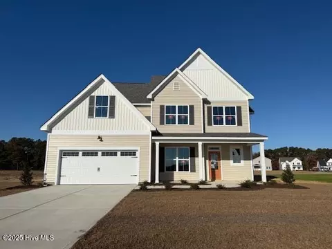 810 Tupelo Tree Dr, Hubert, NC 28539