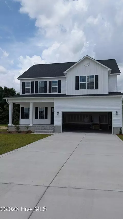 815 Calebs Creek Ct, Maysville, NC 28555
