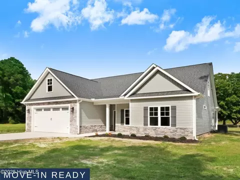 3803 Huntcliff Dr, La Grange, NC 28551