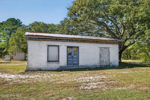202234 Sloop Point Rd, Hampstead, NC 28443 photo 8