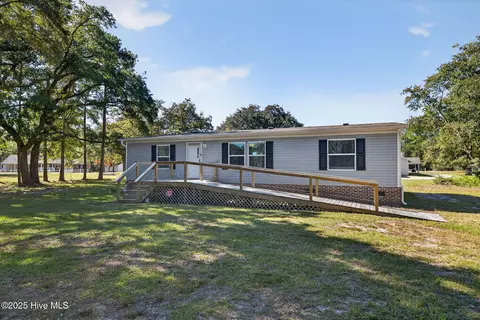 202234 Sloop Point Rd, Hampstead, NC 28443 photo 3
