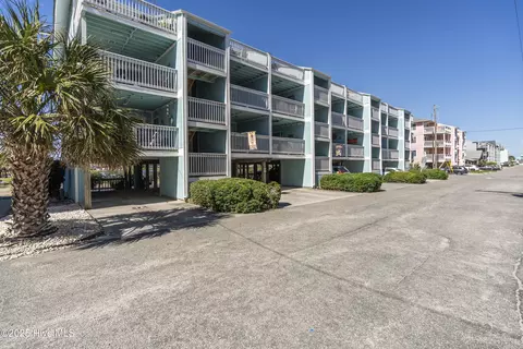 600 Carolina Beach Ave S #2B, Carolina Beach, NC 28428